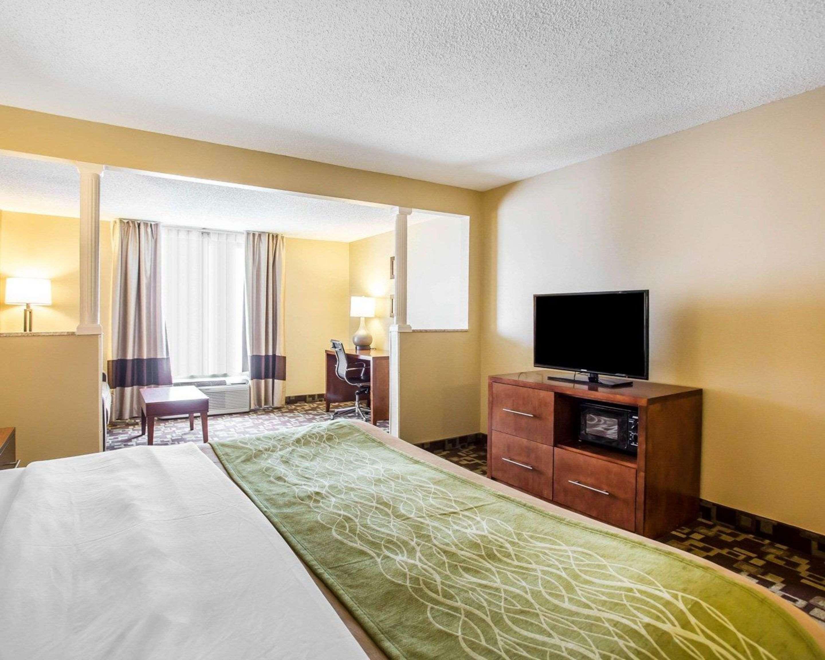 Comfort Inn & Suites Walterboro I-95 Exteriör bild
