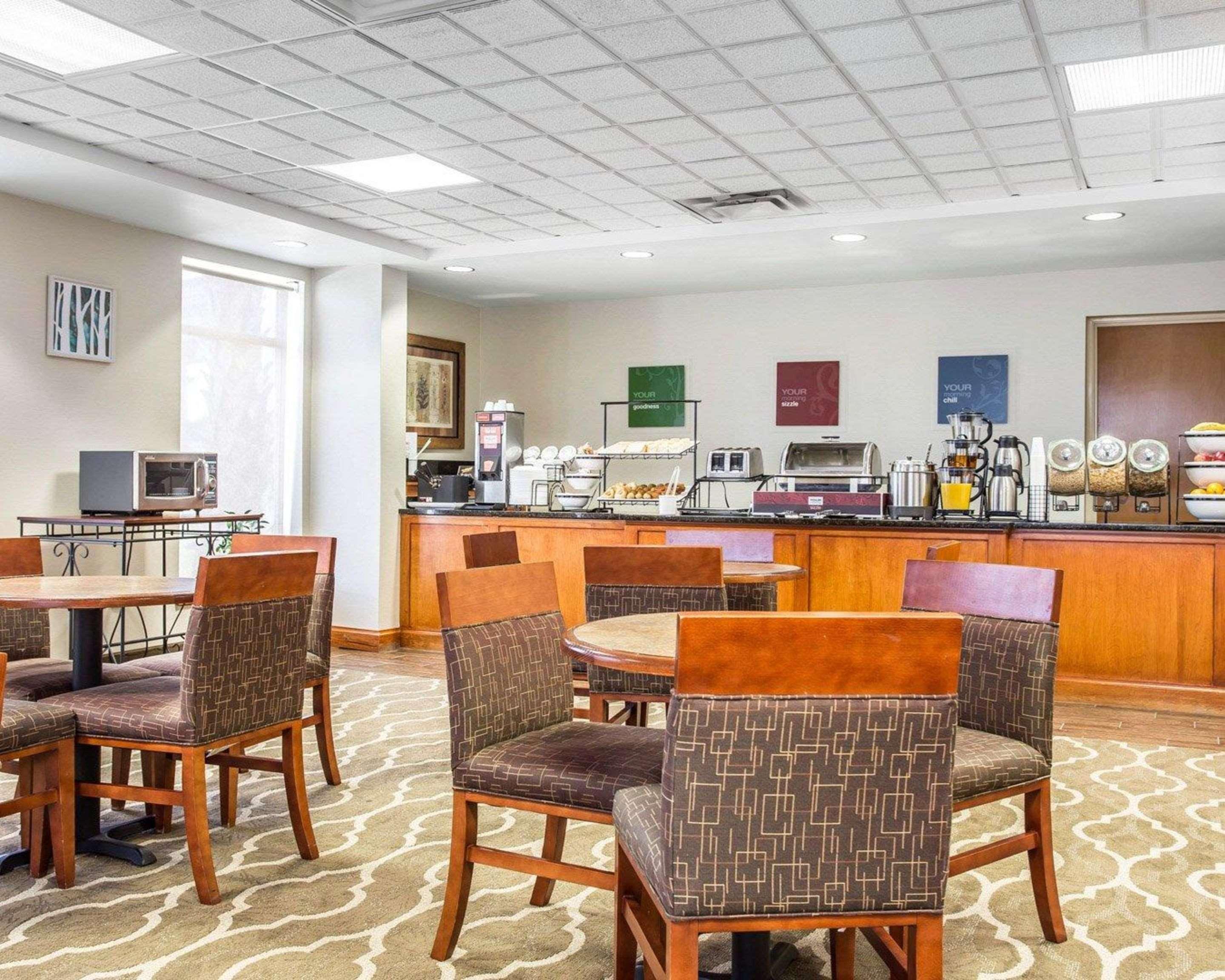 Comfort Inn & Suites Walterboro I-95 Exteriör bild