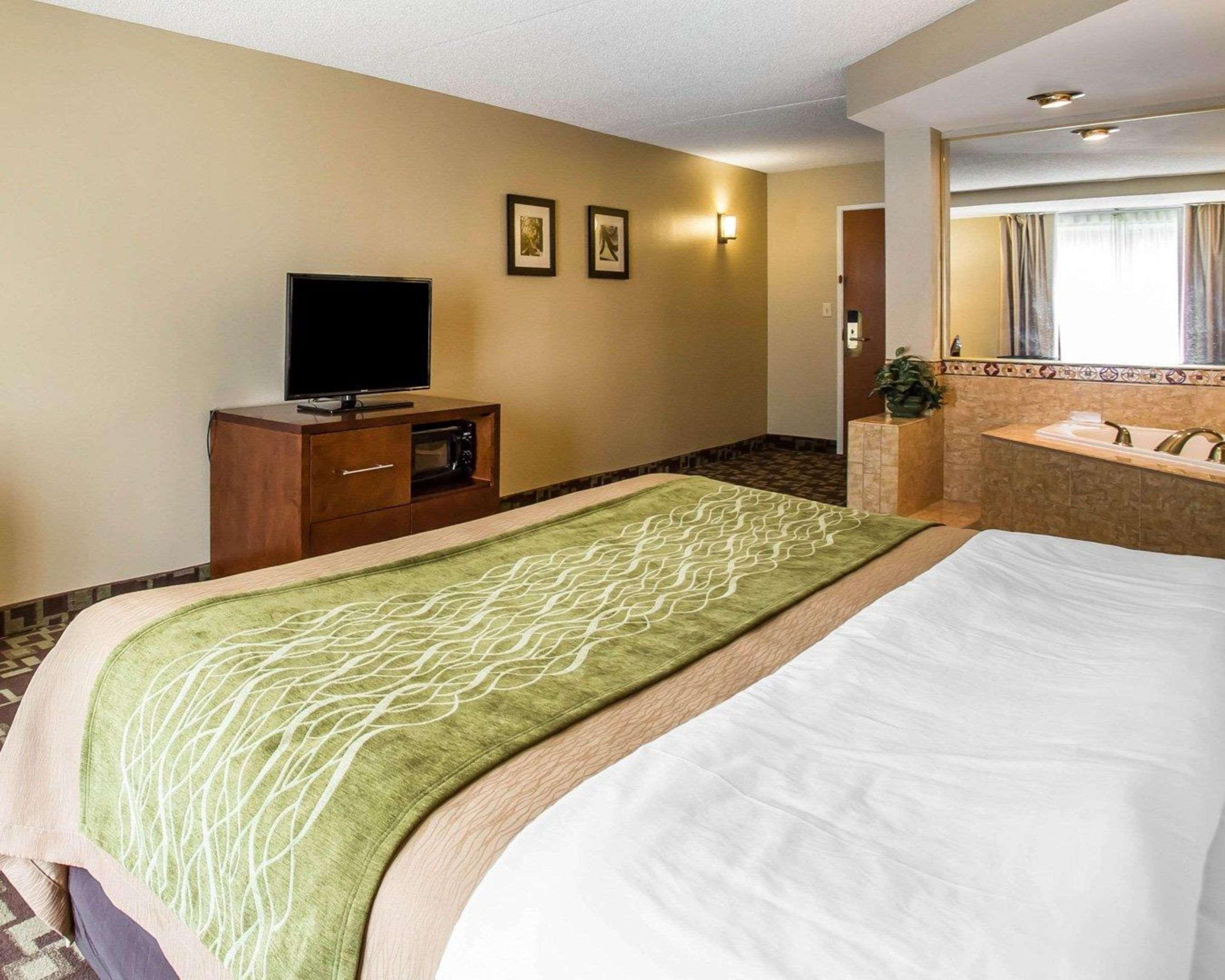 Comfort Inn & Suites Walterboro I-95 Exteriör bild