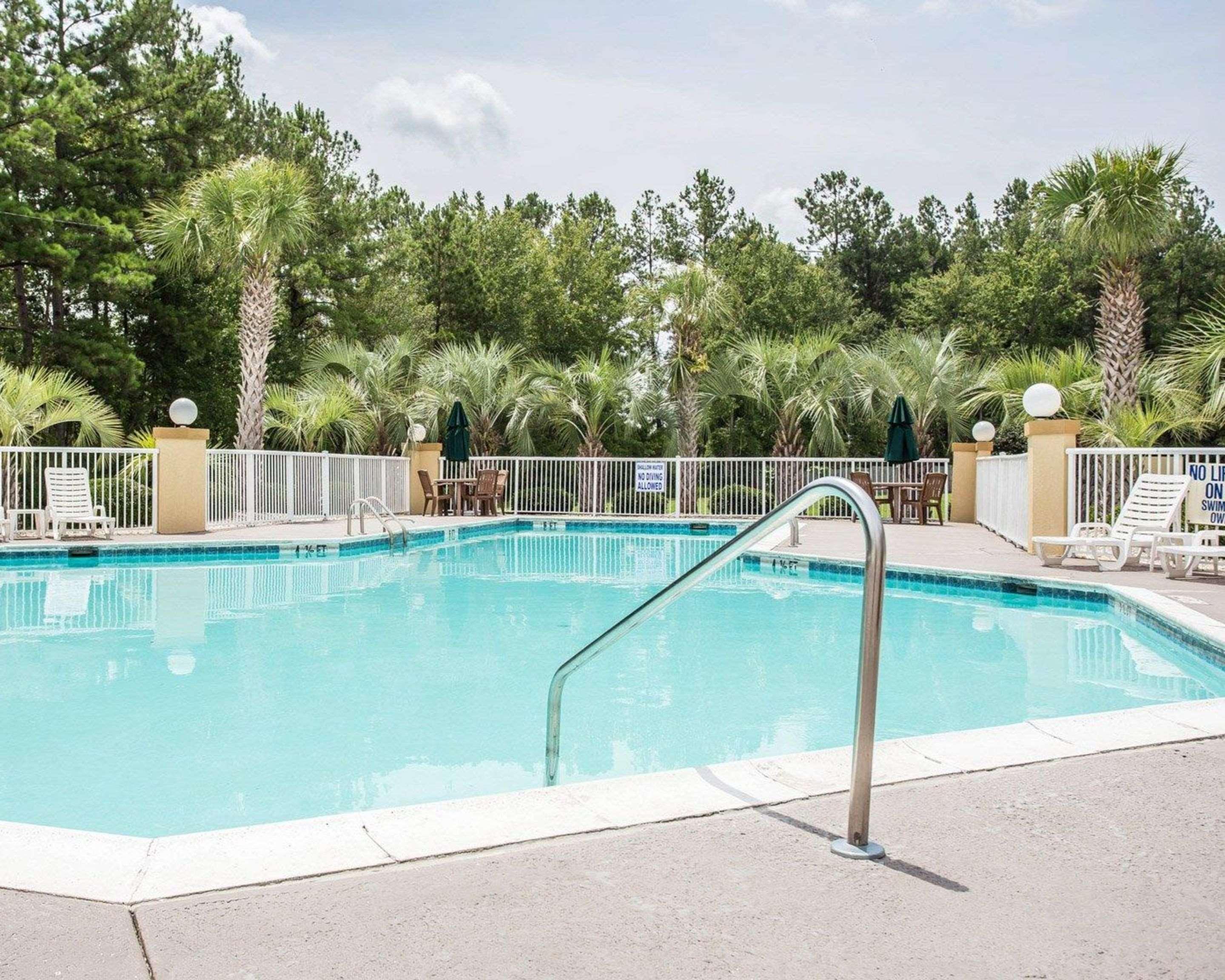 Comfort Inn & Suites Walterboro I-95 Exteriör bild
