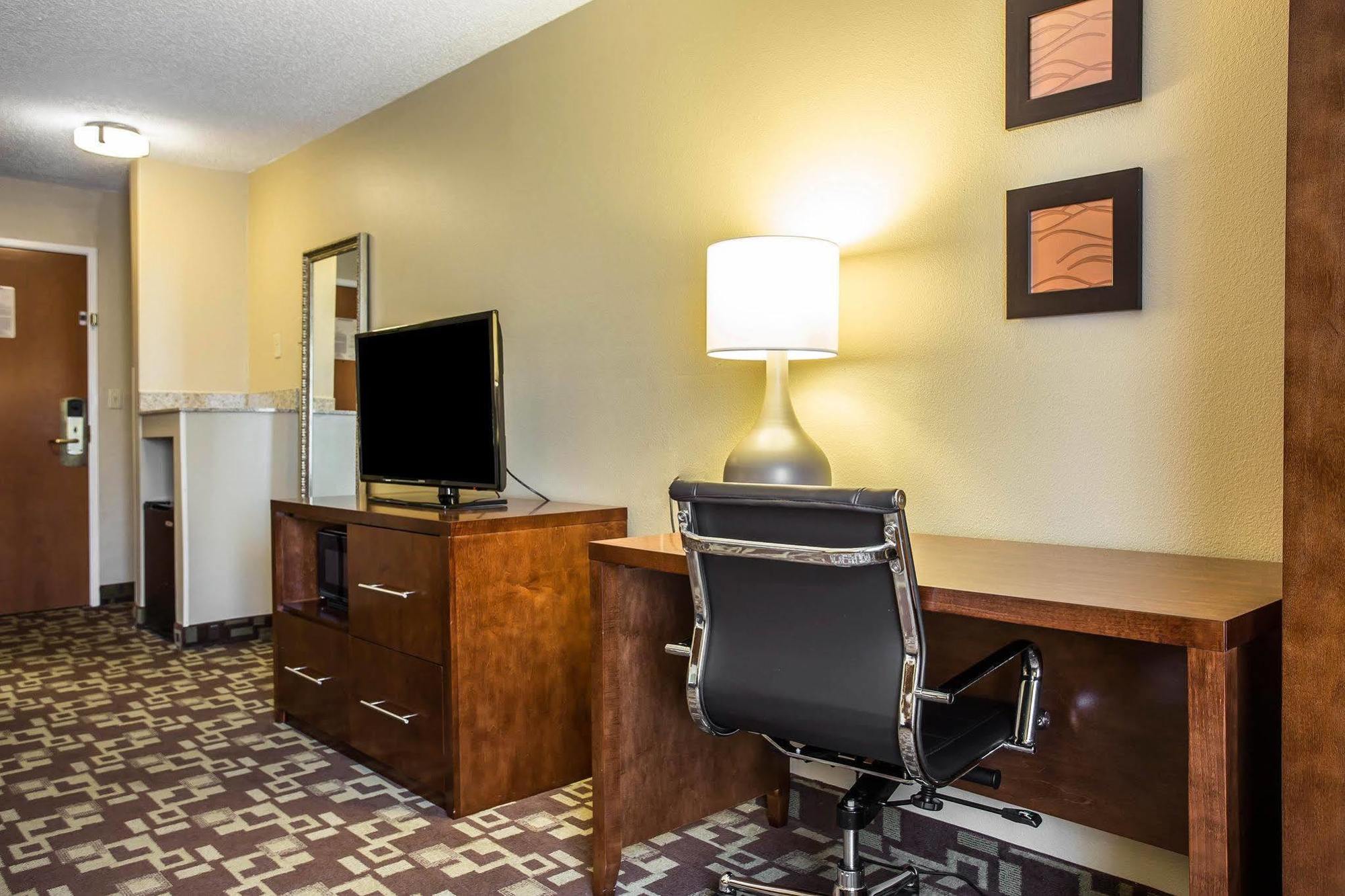 Comfort Inn & Suites Walterboro I-95 Exteriör bild