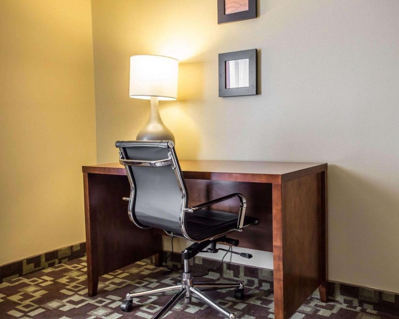 Comfort Inn & Suites Walterboro I-95 Exteriör bild